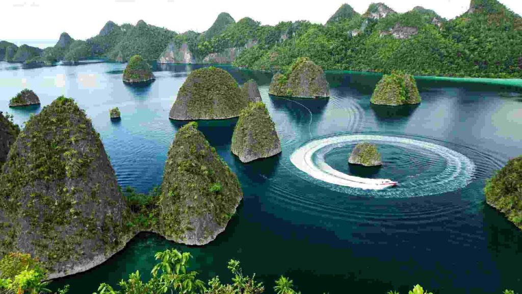 8 Permata Destinasi Wisata Terbaik Indonesia