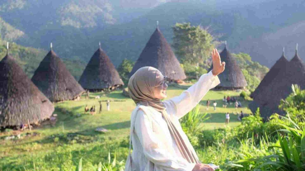 open trip wae rebo