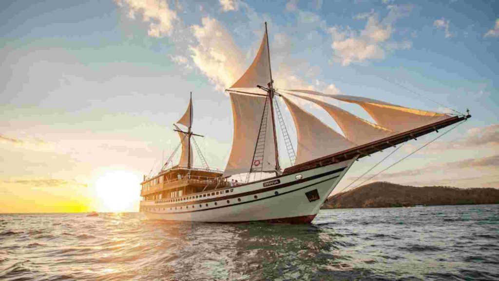 tour labuan bajo from singapore