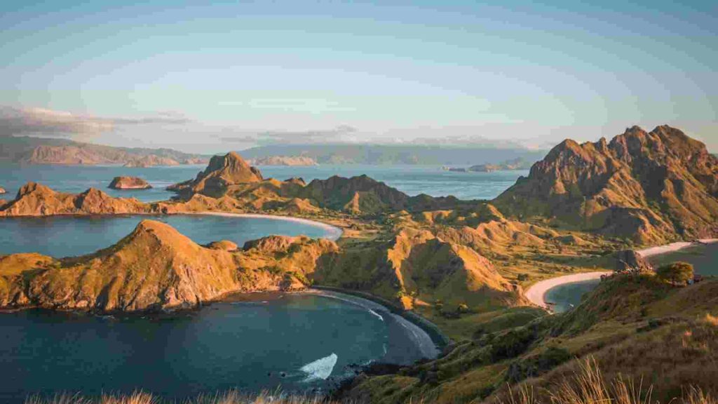 trip labuan bajo from singapore