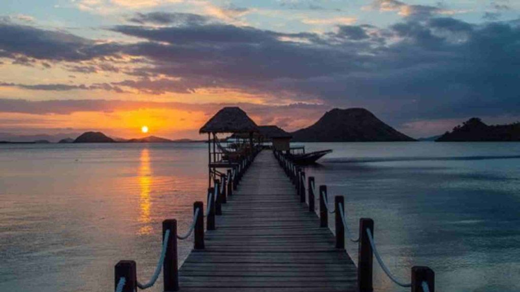 warloka pesisir labuan bajo
