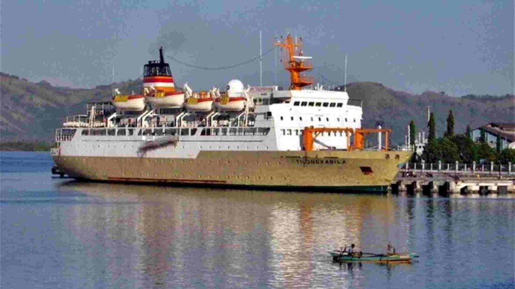 wisata labuan bajo dari lombok
