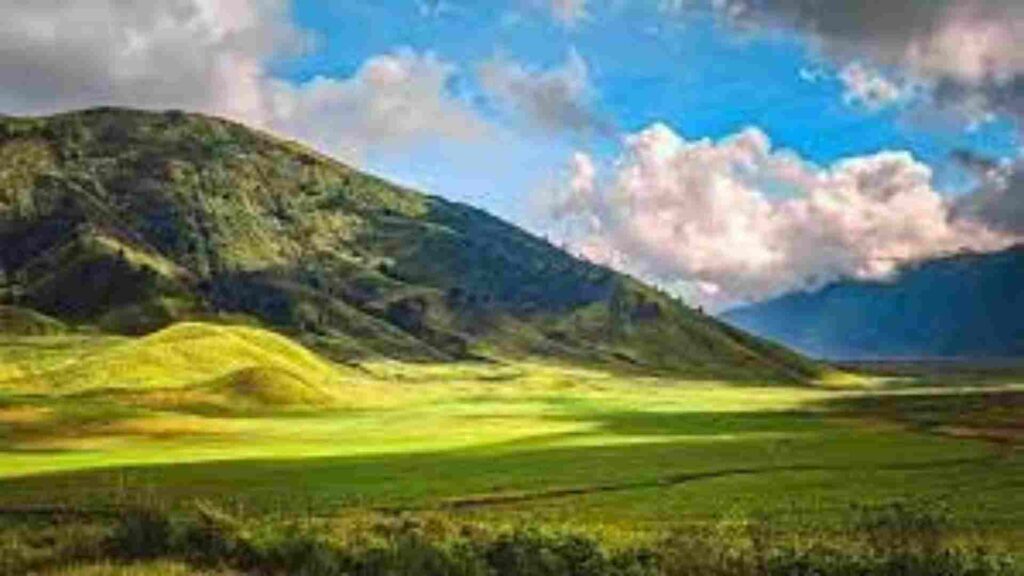 bukit teletubbies bromo