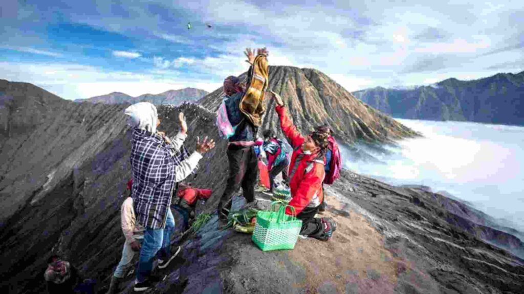 bukit widodaren bromo