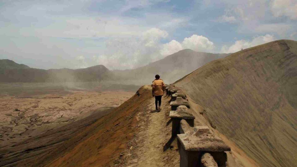 kawah gunung bromo
