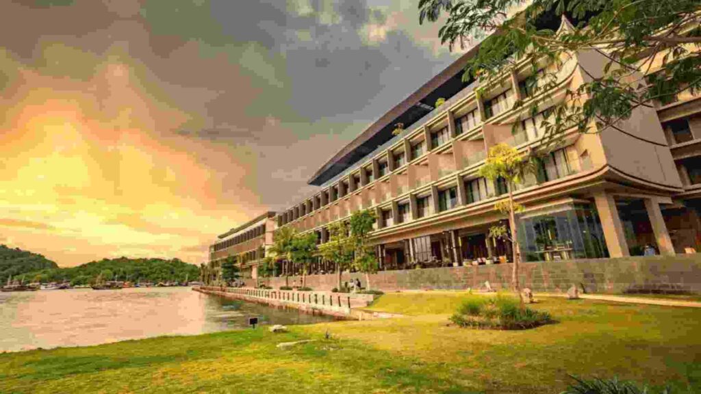 jumlah hotel labuan bajo 2025