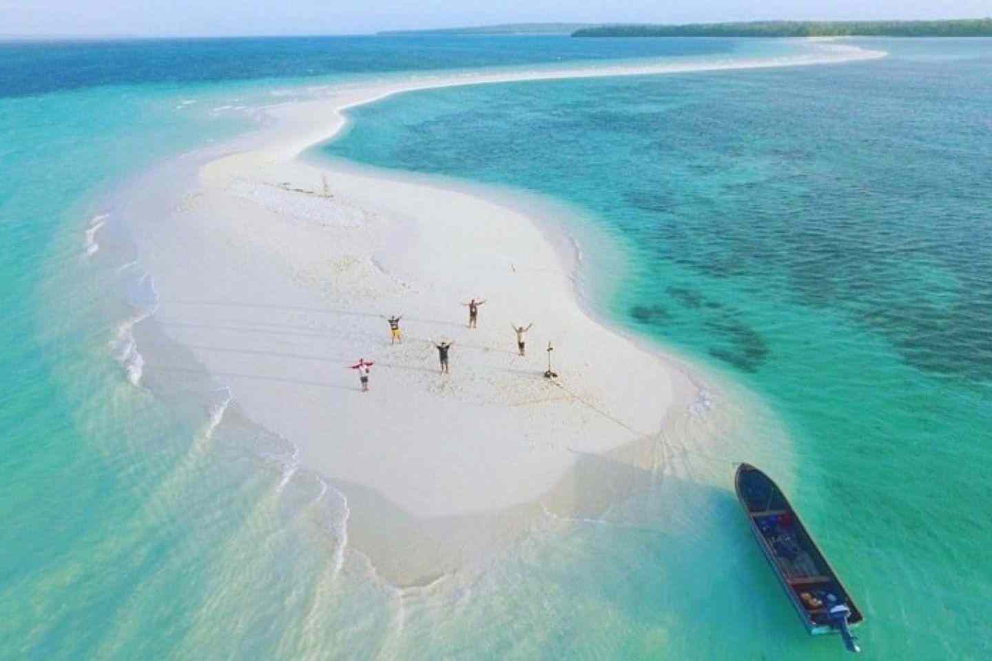 one day trip raja ampat