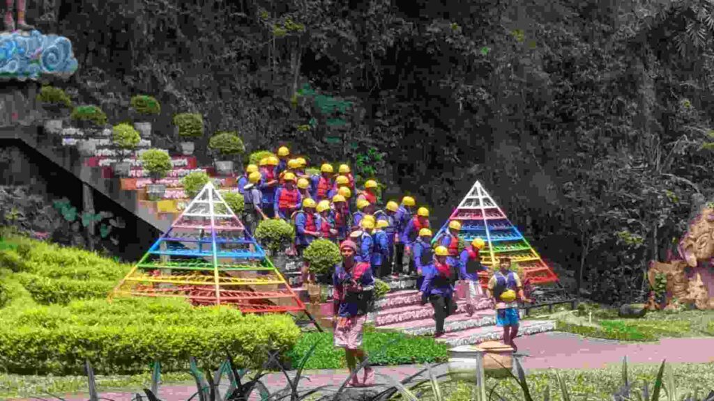 taman kemesraan pujon malang