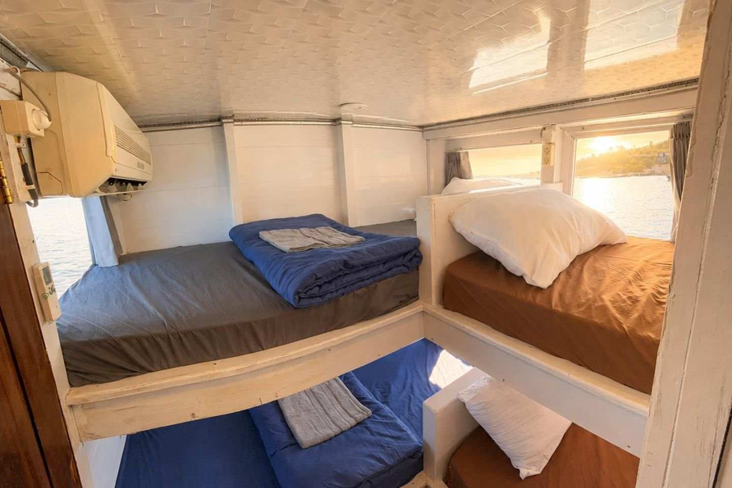 kamar kapal phinisi
